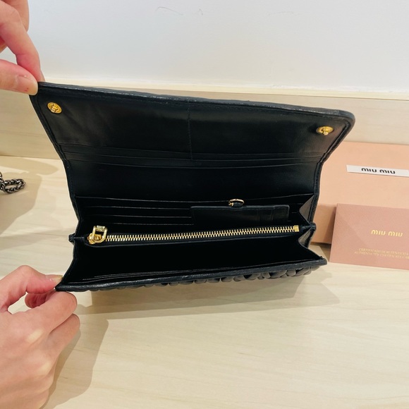 Classic Beautiful Long Clutch-Wallet from Prada - miu miu Matelasse Nero - Picture 2 of 4